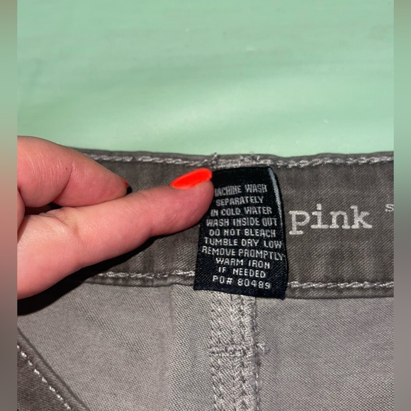 Celebrity Pink women Charcoal Skinny Jeans
NWT Size 0 Juniors - Picture 6 of 15